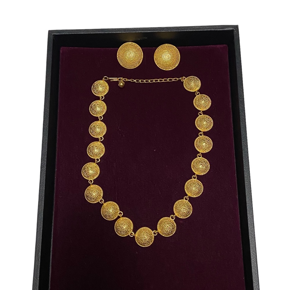 Vintage Gold Tone Necklace and Clip On Earrings Set Premier Designs